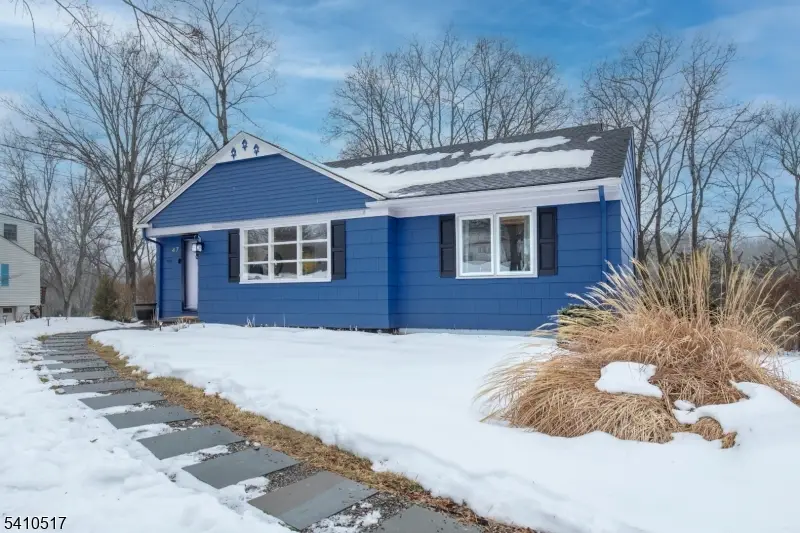 47 Main St, Peapack And Gladstone, NJ 07977 - #2