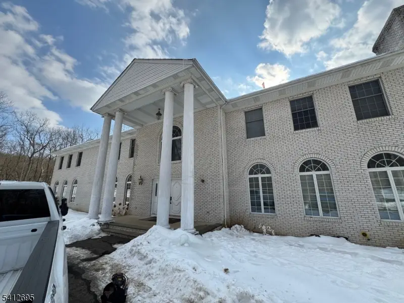 28 Miller Dr, Boonton, NJ 07005 - #1