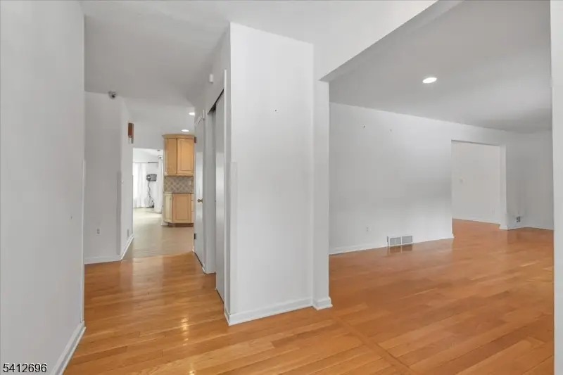 1995 Winding Brook Way, Scotch Plains, NJ 07076 - #3