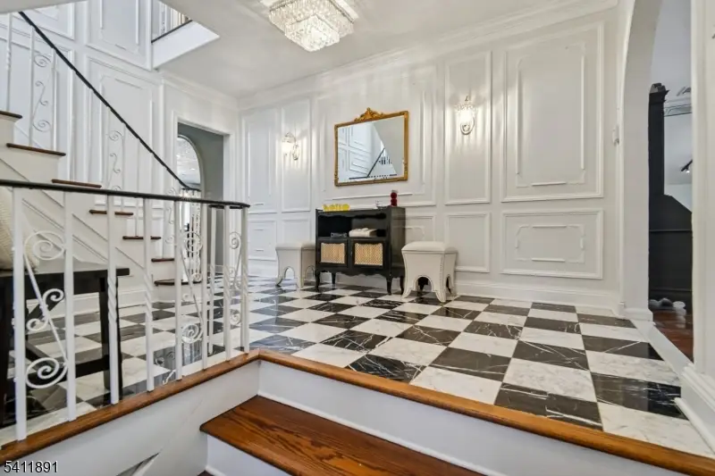 20 Barnsdale Rd, Millburn, NJ 07078 - #3