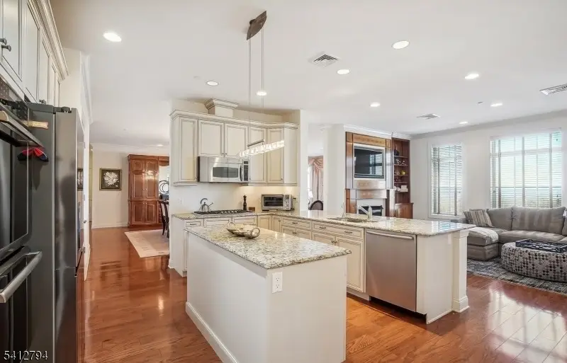 201 Metzger Dr, West Orange, NJ 07052 - #2