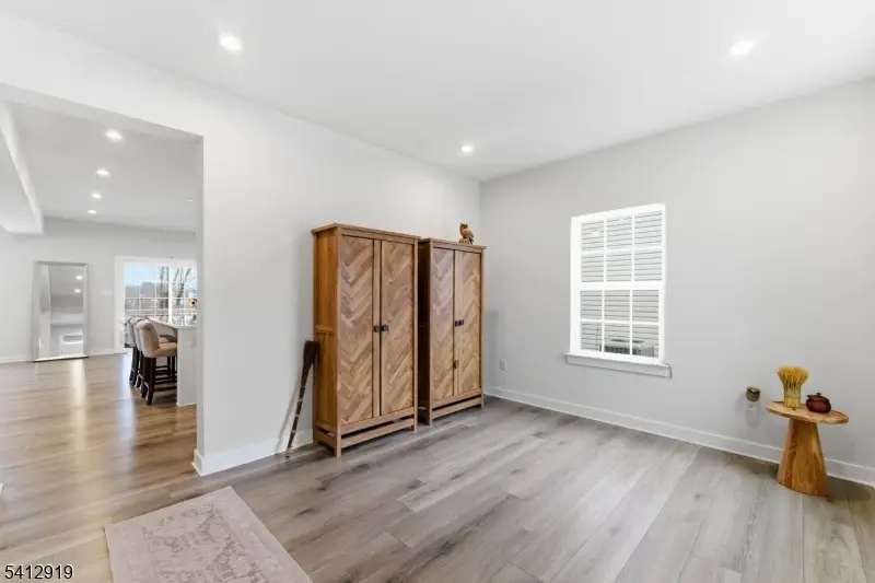 22 Oakwood Blvd, Union, NJ 08827 - #2