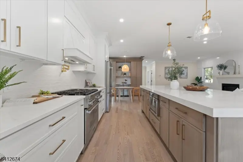 13 Oneida Dr, Westfield, NJ 07090 - #3