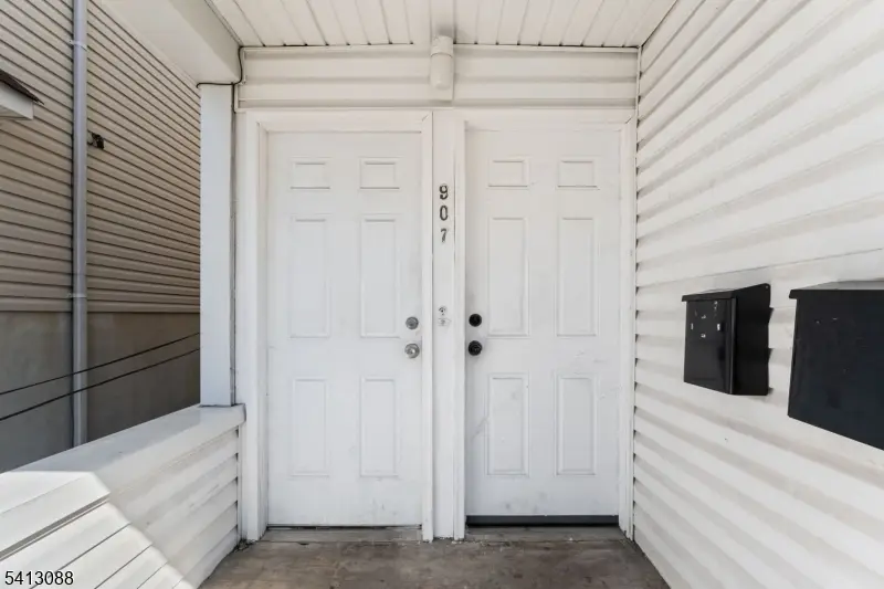907 Flora St, Elizabeth, NJ 07201 - #2