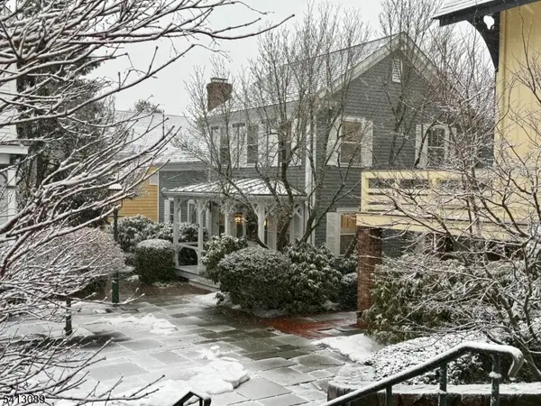 5 Murray Hill Sq, New Providence Boro, NJ 07974