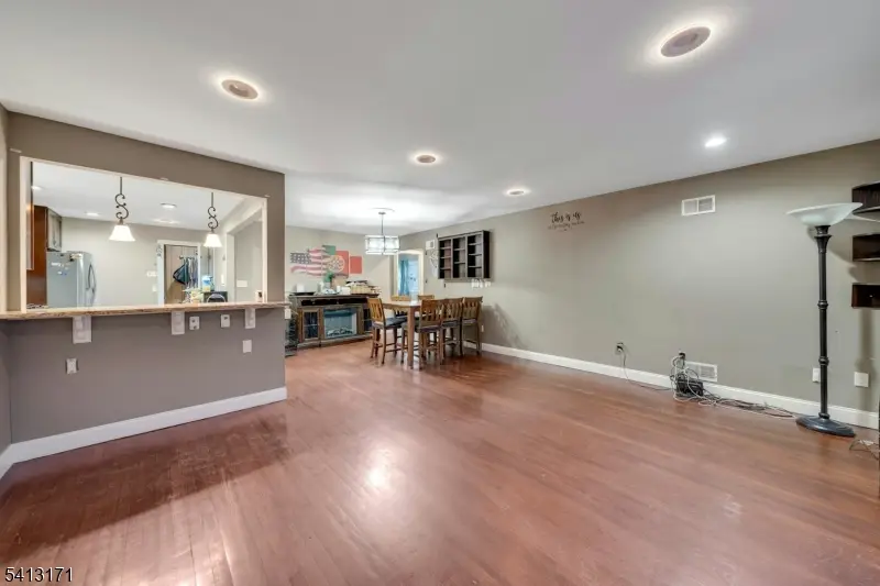 5 General Karge Ct, Elizabeth, NJ 07202 - #2