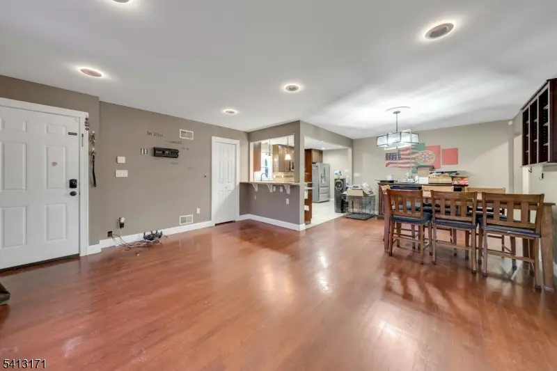 5 General Karge Ct, Elizabeth, NJ 07202 - #3