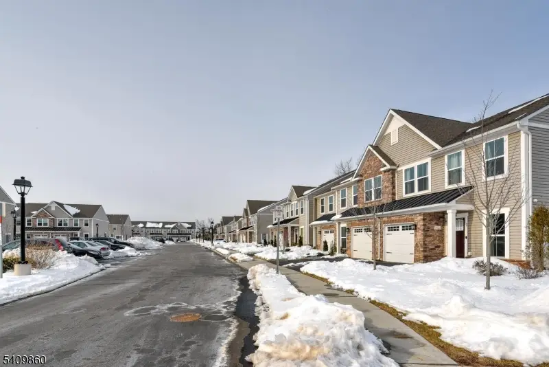 4 Owen Ct #4, Franklin, NJ 08873 - #3