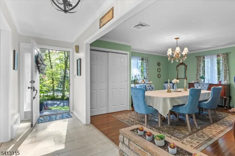 17 Helen St, Warren, NJ 07059 - #3