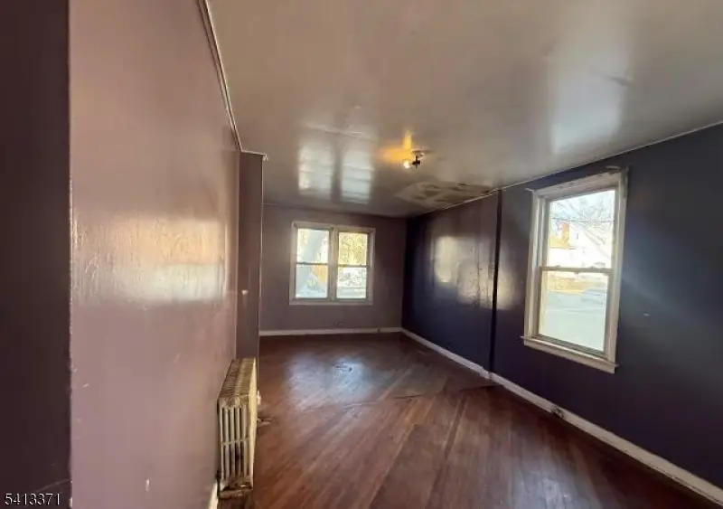 304 S Burnett St, East Orange, NJ 07018 - #3