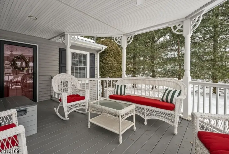 47 Susan Dr, Closter, NJ 07624 - #3