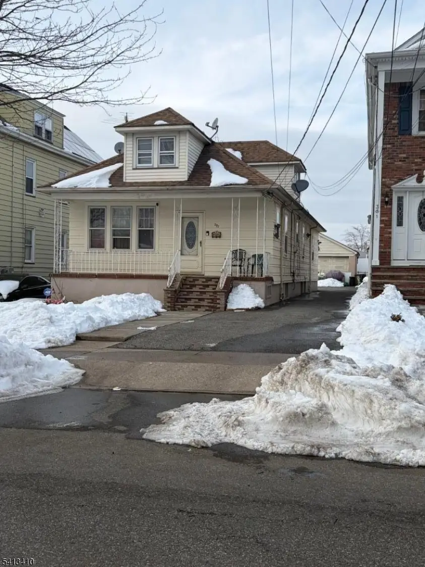 297 Delaware Ave, Paterson, NJ 07503 - #1