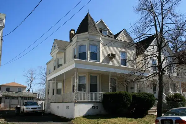 194-196 Smith St, Newark City, NJ 07106