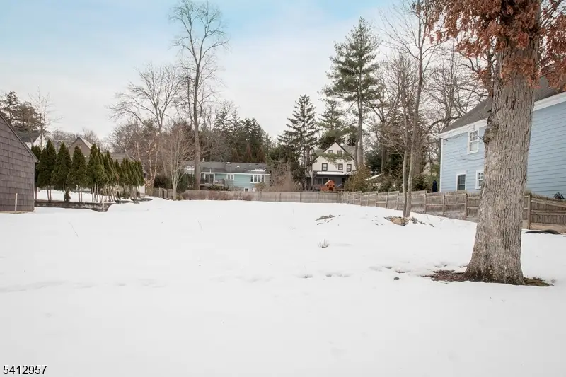 4 Parkview Ter, Summit, NJ 07901 - #1