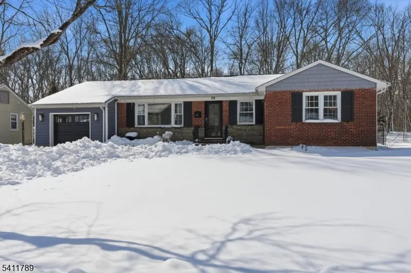 62 Forest Ave, Berkeley Heights, NJ 07922 - #1