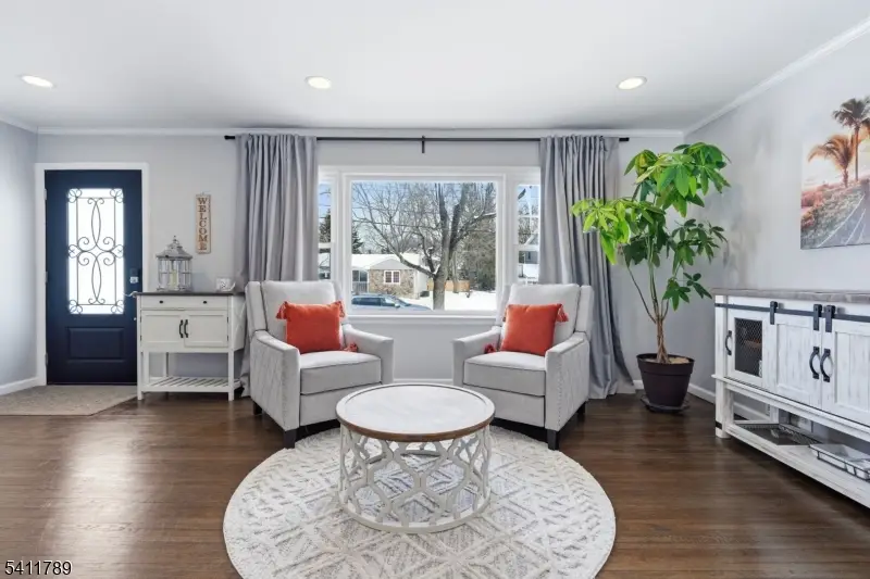 62 Forest Ave, Berkeley Heights, NJ 07922 - #3