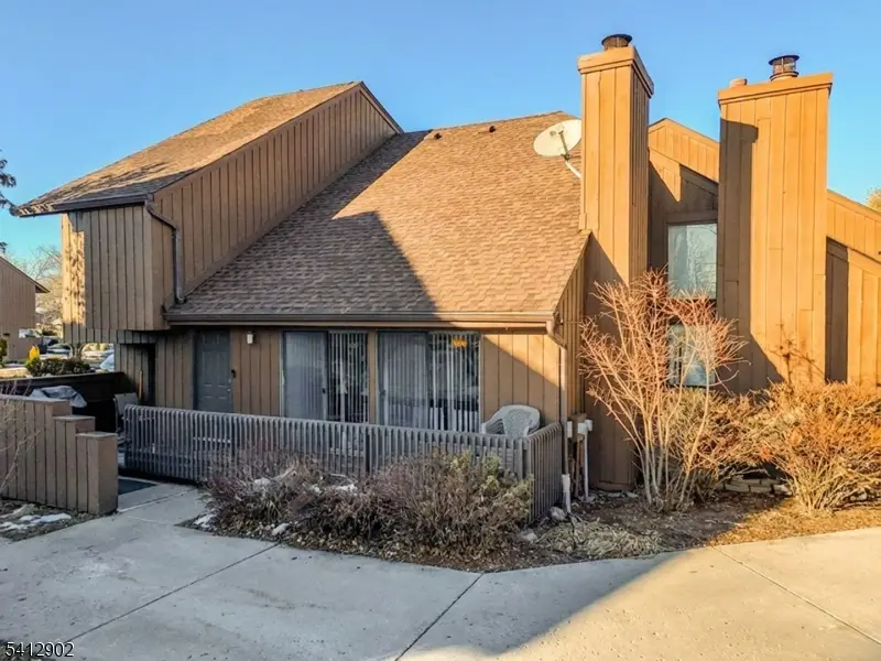 9 Kingsberry Dr, Franklin, NJ 08873 - #1