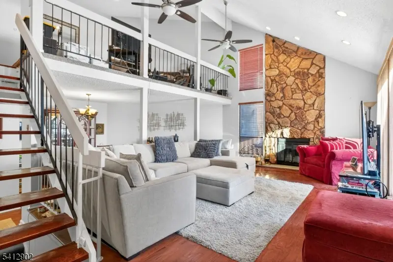 9 Kingsberry Dr, Franklin, NJ 08873 - #2