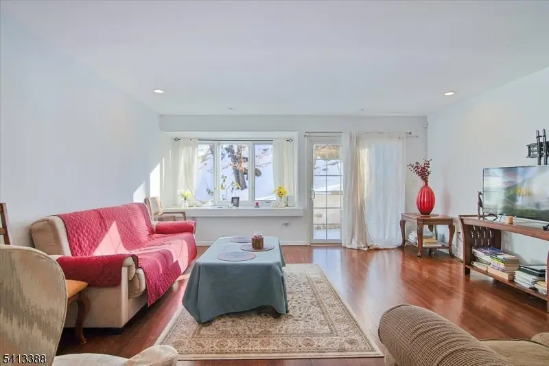 180 Marion Dr, West Orange, NJ 07052 - #1