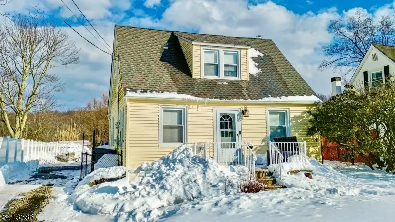 406 Morsetown Rd, West Milford, NJ 07480 - #1