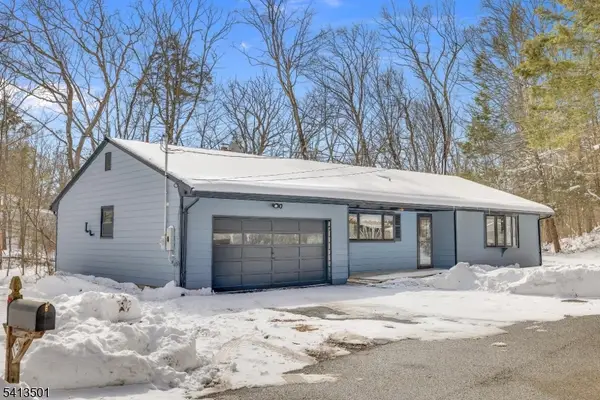 15 Winding Brook Way, Rockaway Twp., NJ 07866