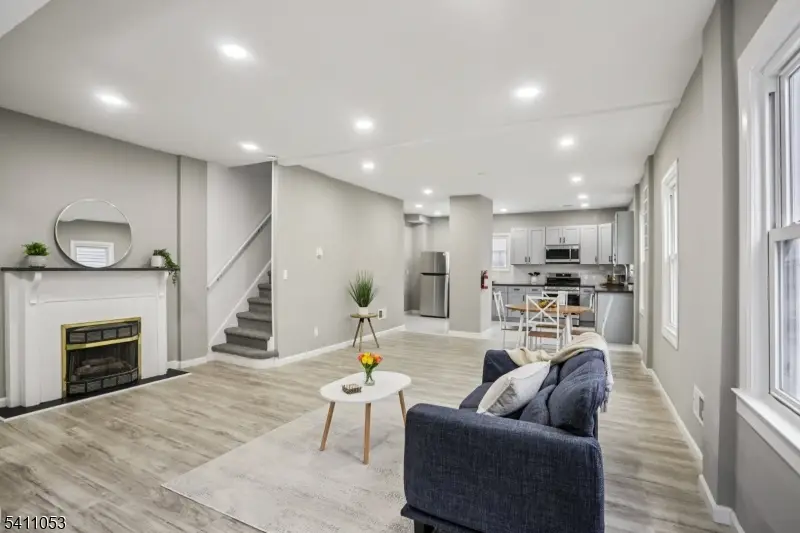 27 Stone St, North Plainfield, NJ 07060 - #2