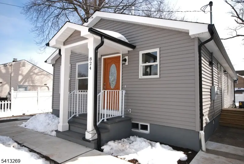 824 Drake Ave, Middlesex, NJ 08846 - #1