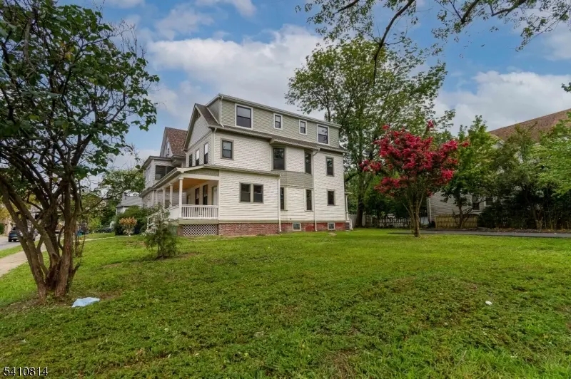 21 Dodd St, East Orange, NJ 07017 - #2