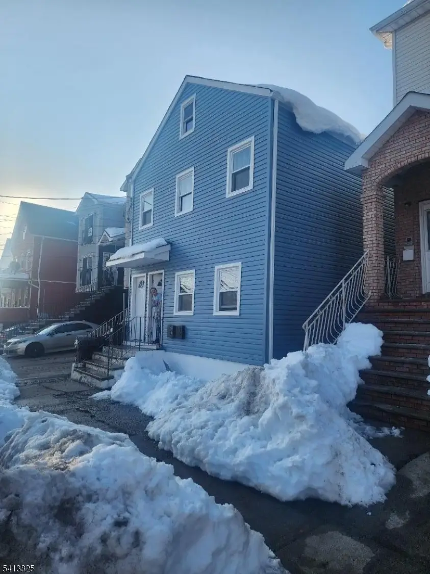 51 Geneva St, Elizabethport, NJ 07202 - #1