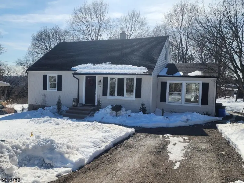 28 School St, North Haledon, NJ 07508 - #1