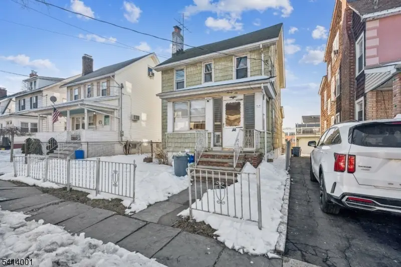 96 Beaumont Pl, Newark, NJ 07104 - #3