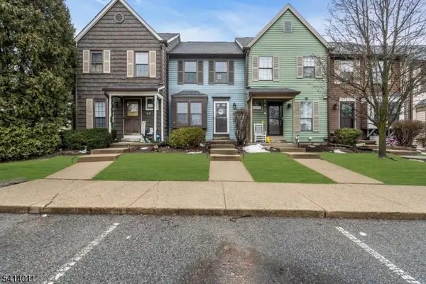 85 Wood Duck Ct, Allamuchy Twp., NJ 07840