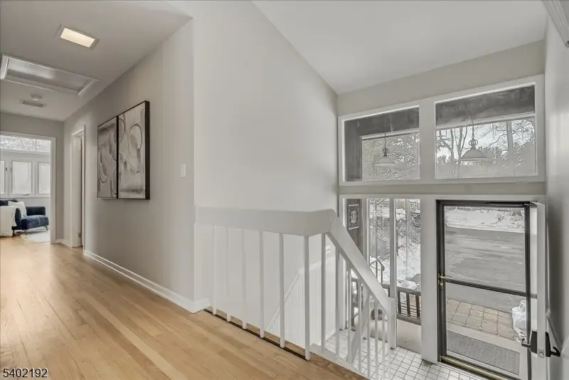 49 Farmersville Rd, Tewksbury, NJ 07830 - #3