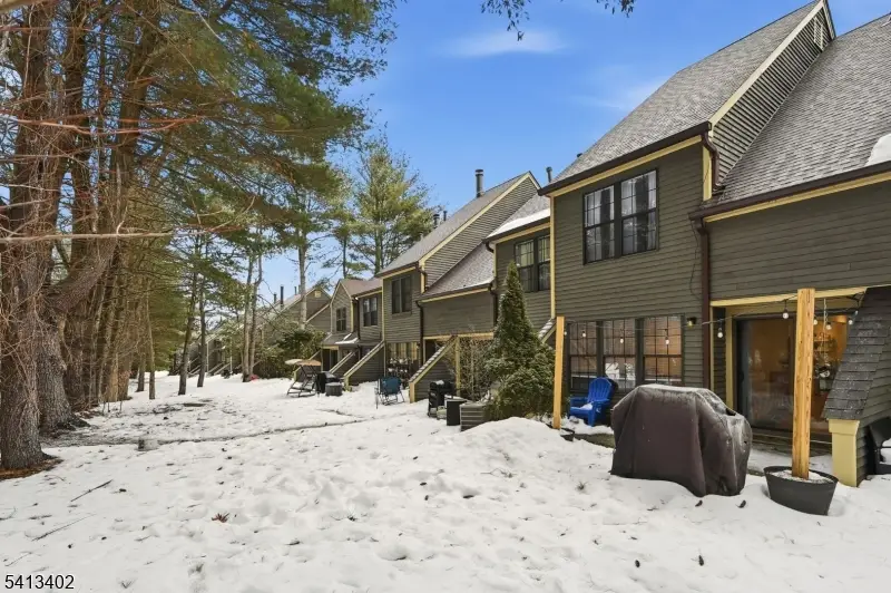 10 D New Bedford Rd #D, West Milford, NJ 07480 - #1