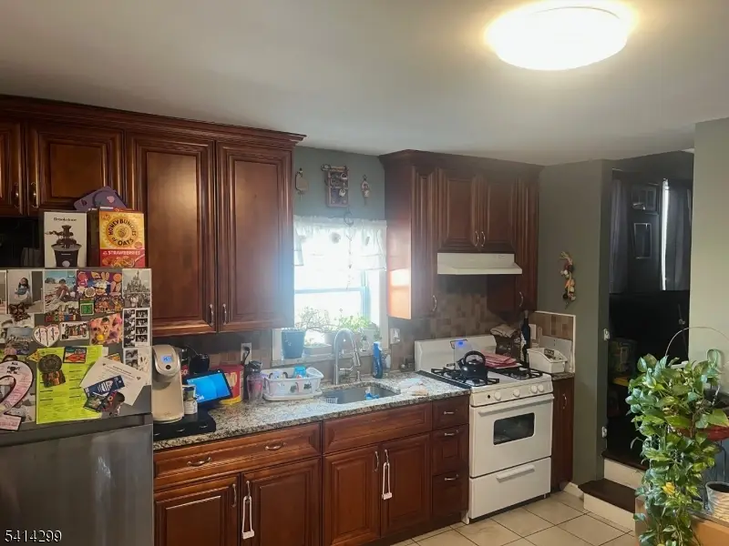 31 Downing St, Newark, NJ 07105 - #3