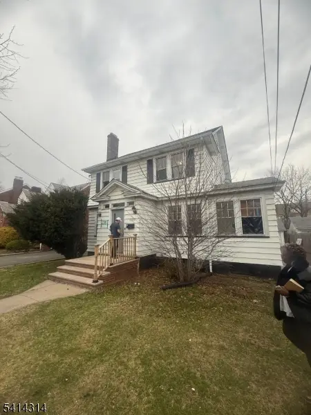 1029 Kipling Rd, Elizabeth City, NJ 07208