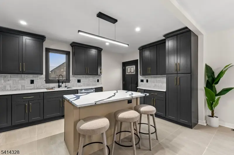 79 3rd St, Somerville, NJ 08876 - #3