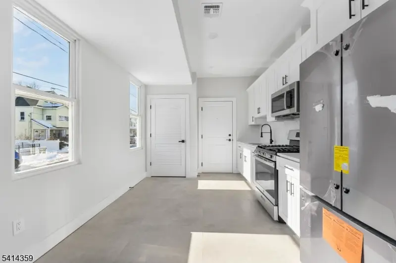 977 Sanford Ave, Irvington, NJ 07111 - #3