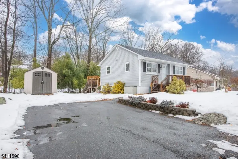 312 Idalroy Trl, Hopatcong, NJ 07843 - #2
