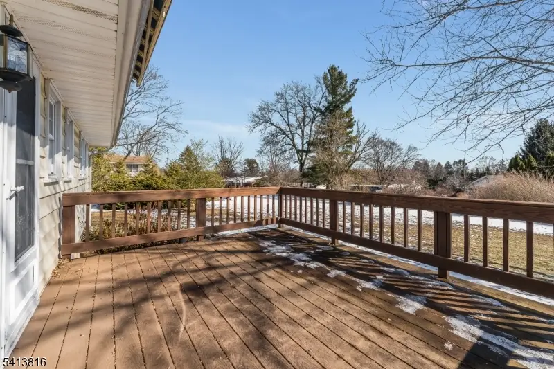 4 Roselle St, Holland, NJ 08848 - #2