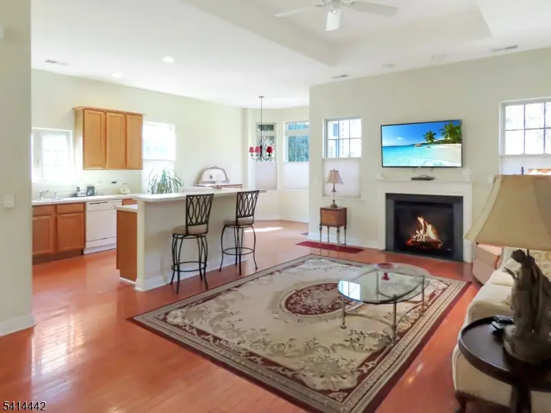 559 Edward St, Lopatcong, NJ 08865 - #3