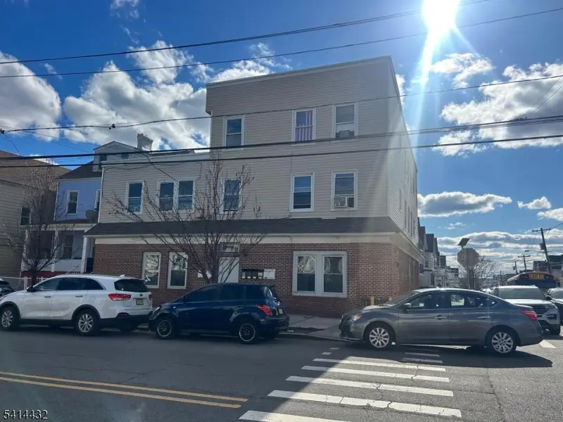 410 1st Ave #7, Elizabethport, NJ 07206 - #1