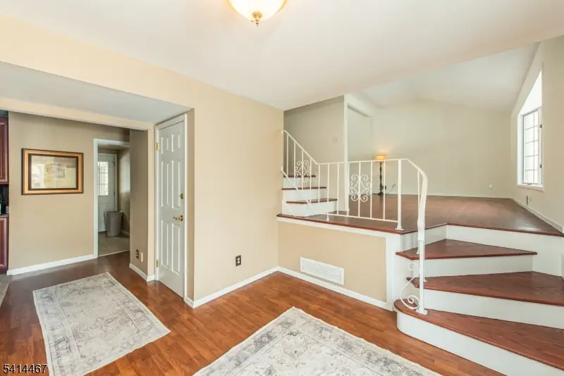 9 Nantes Rd, Troy Hills, NJ 07054 - #2