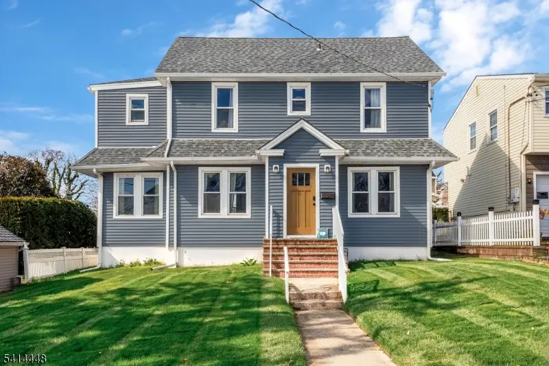 51 Dartmouth St, Edison, NJ 08837 - #1