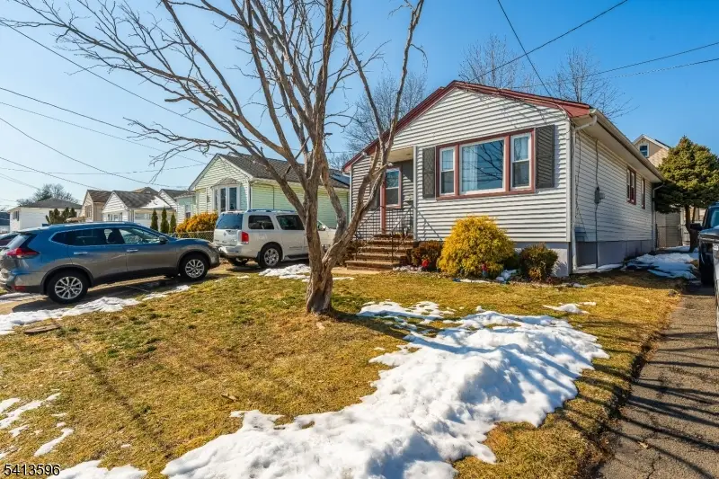 925 Essex Ave, Linden, NJ 07036 - #2