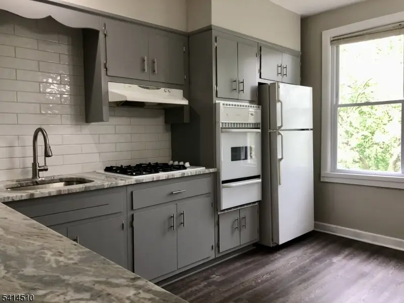 193 Hillside Ave #3, Glen Ridge, NJ 07028 - #3