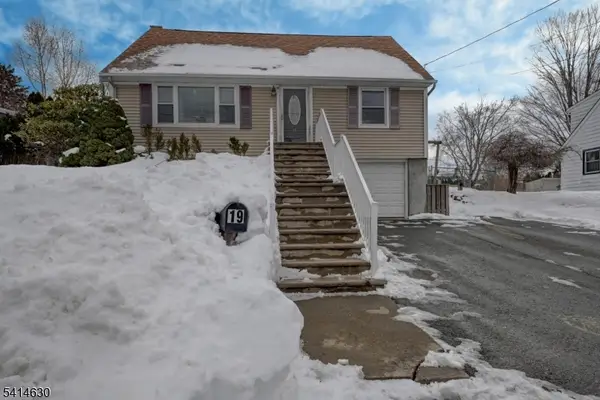 19 Ogden Ter, Butler Boro, NJ 07405