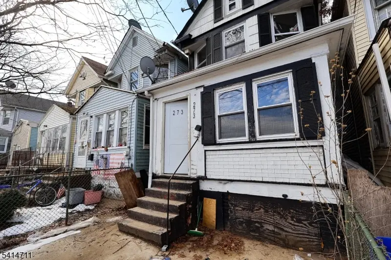 273 S 18th St, Newark, NJ 07103 - #2