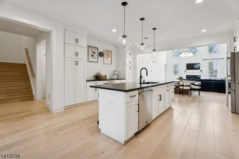 27 Brambling Rd, Berkeley Heights, NJ 07922 - #3