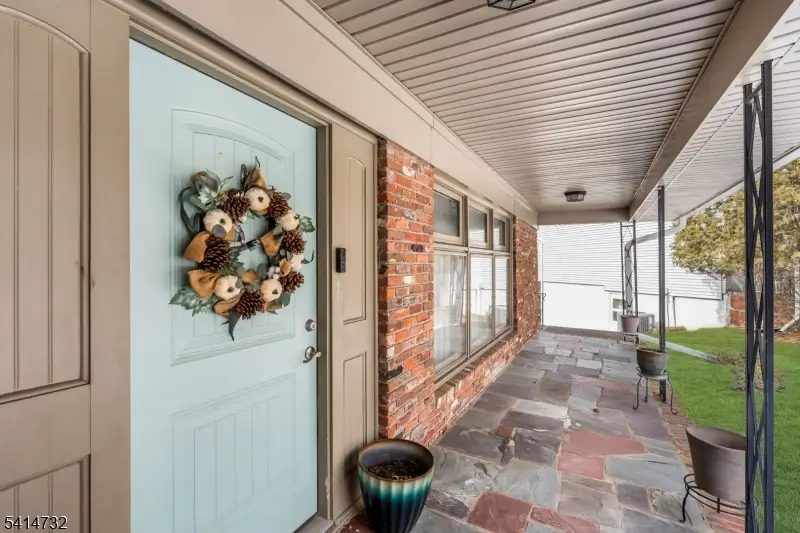 4 Korwel Ct, West Orange, NJ 07052 - #3